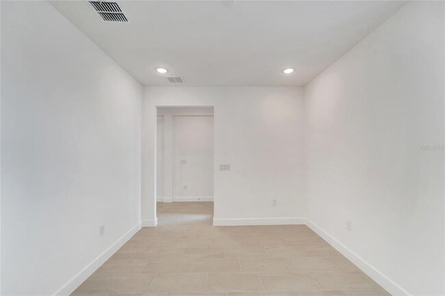 Building Photo - 943 Signet Dr