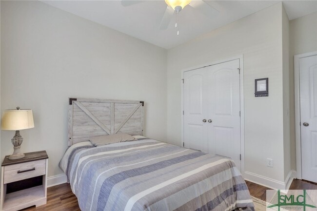 Building Photo - 720 English Oak Dr