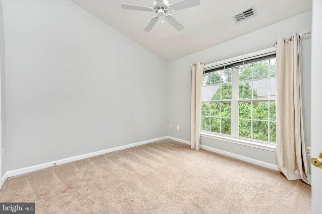 Building Photo - 8105 Quinn Terrace