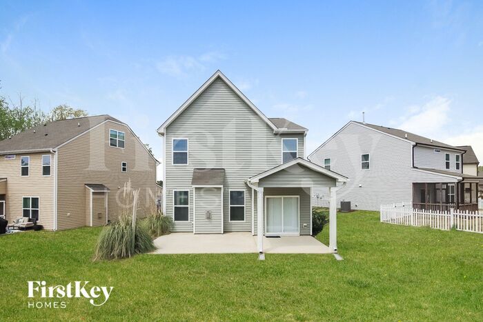 Building Photo - 97 Roterham Dr