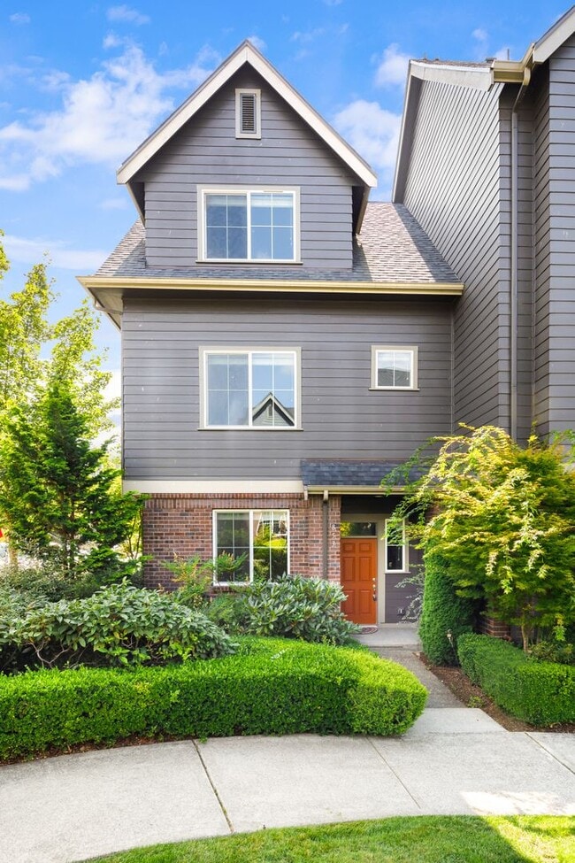 Primary Photo - Charming 3 Bedroom Townhome in West Highla...