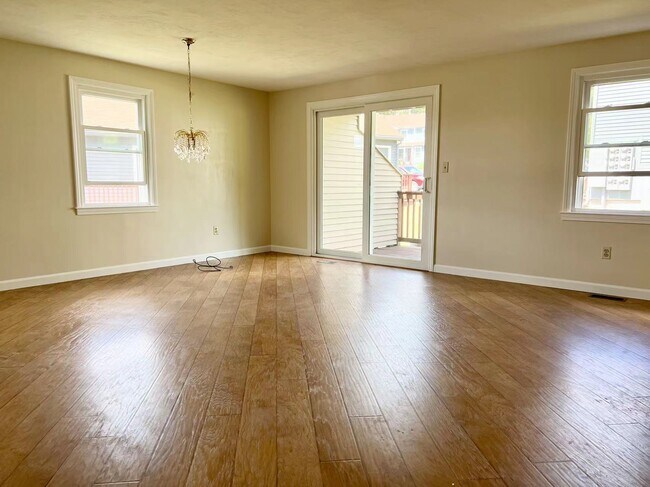 Building Photo - 200 Heroux Blvd