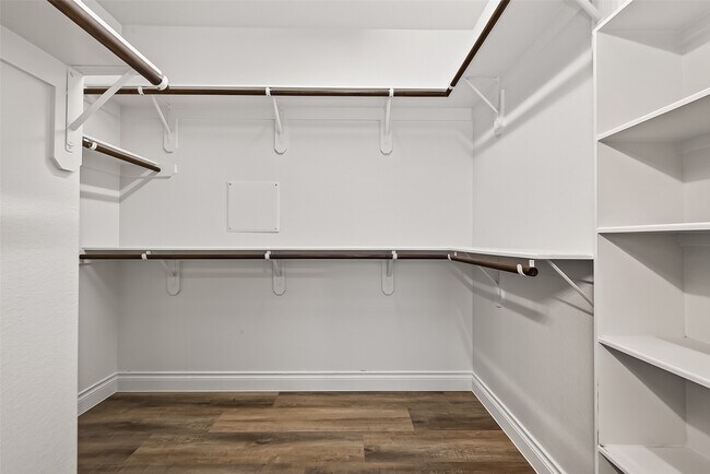 Building Photo - 2107 Cinnamon Teal Cir