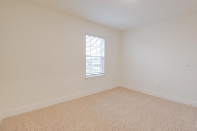 Building Photo - 5212 SW 40th Cir