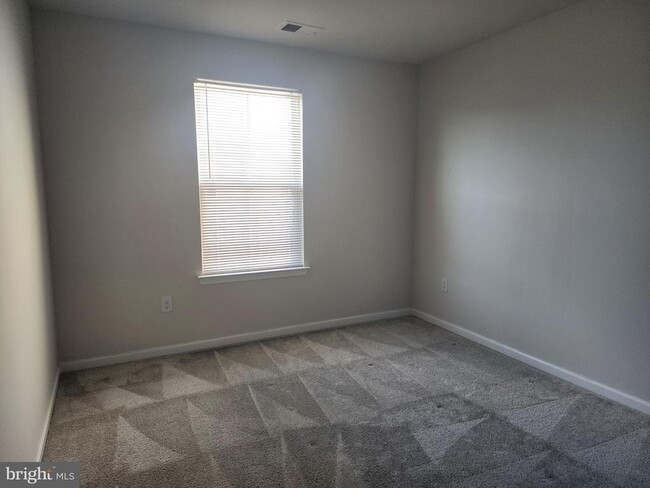 Building Photo - 439 Goodwick Dr