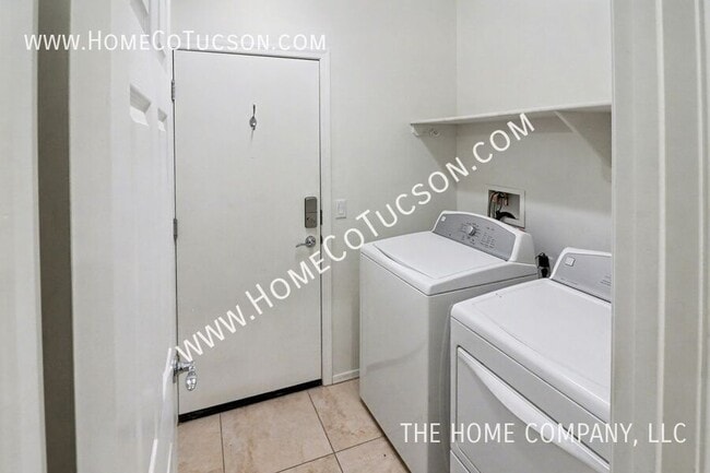 Building Photo - 34584 S Bronco Dr