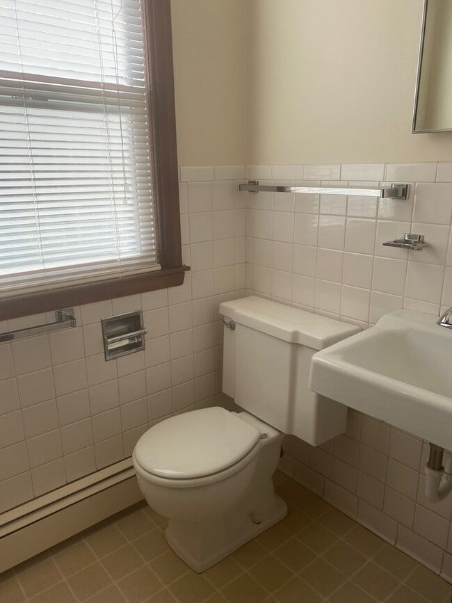 Building Photo - 109 O'Neil Dr