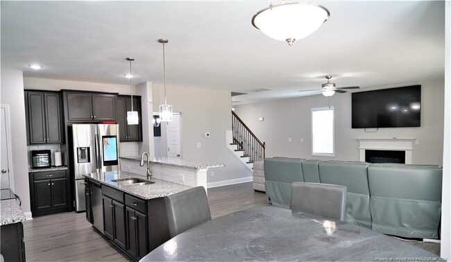 Building Photo - 113 Nairn St