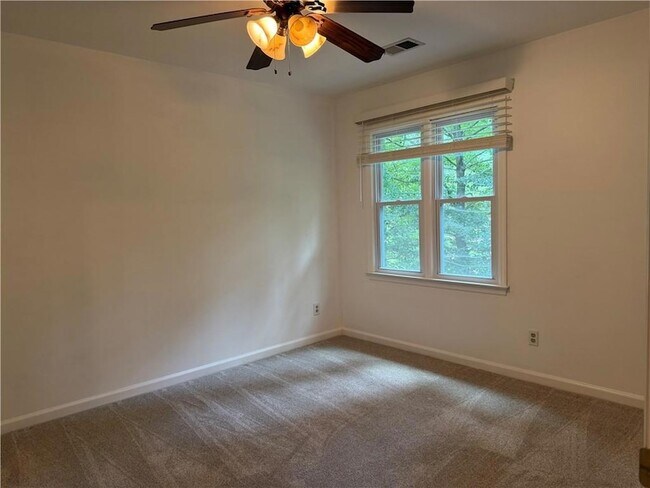 Building Photo - 3019 Chelsea Ln