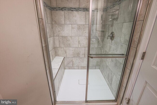 Building Photo - 7104 Druce Way