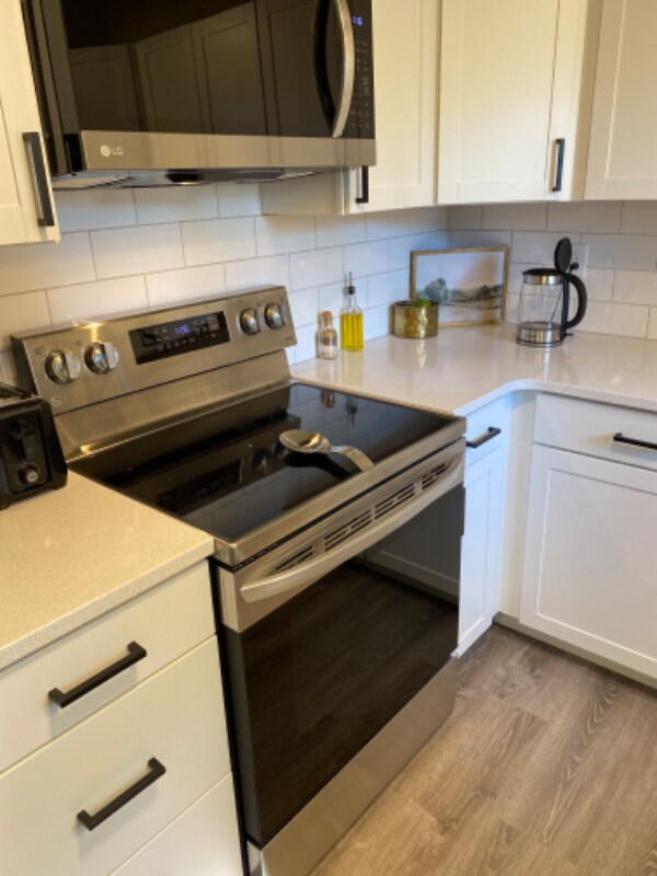 Building Photo - 2431 Sunstone Dr