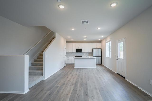 Building Photo - 28549 Via Prago