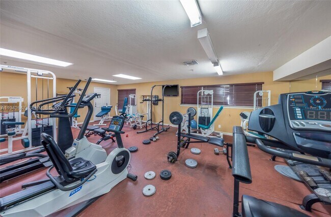 Building Photo - 2986 S University Dr