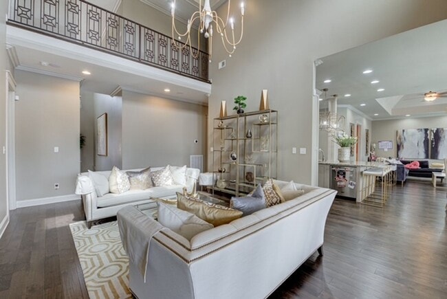 Building Photo - Winslow Cove Furnished Executive Estate with Pool