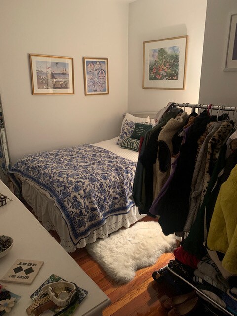 Building Photo - 32 Charter St