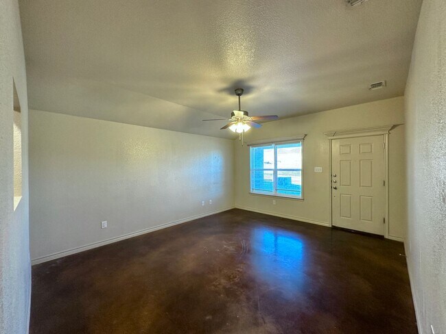 Building Photo - 1605 Powder River Dr