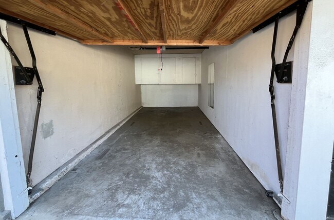 Building Photo - HBA1515