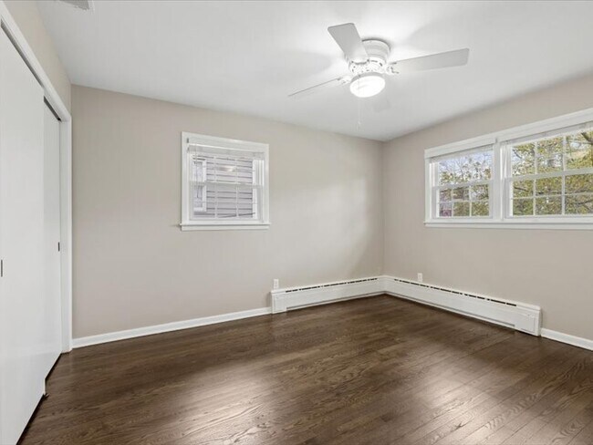 Building Photo - 619 Rockland Ave