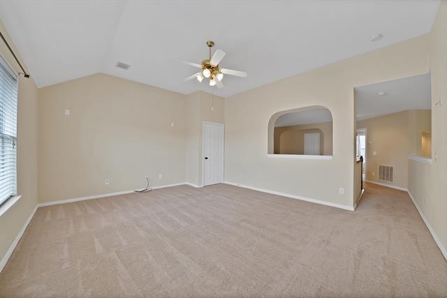Building Photo - 18638 Tall Oak Dr