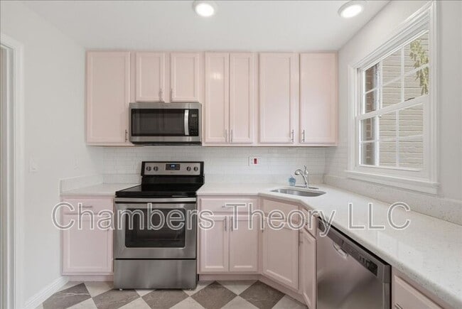 Building Photo - 3327 Webley Ct