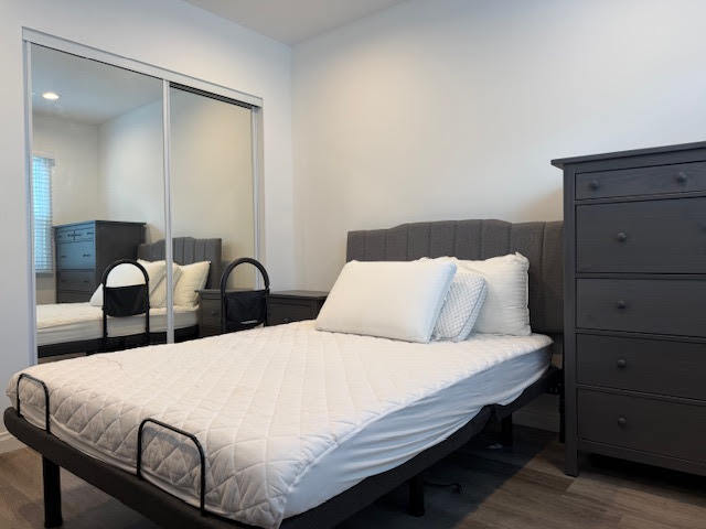 Building Photo - 1132 E Harvard St