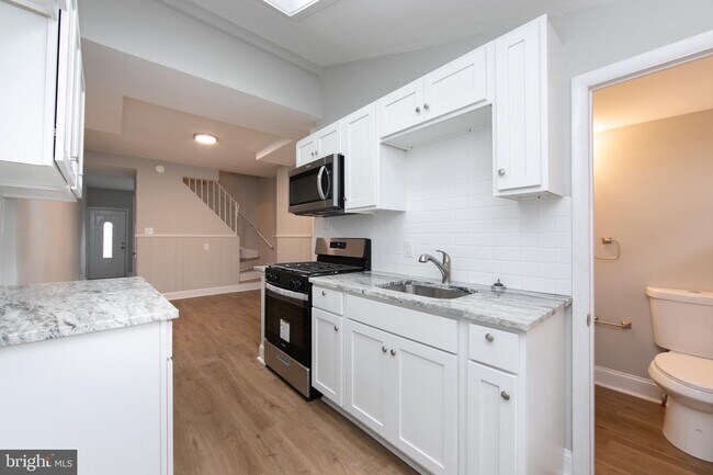 Building Photo - 134 Atlantic St