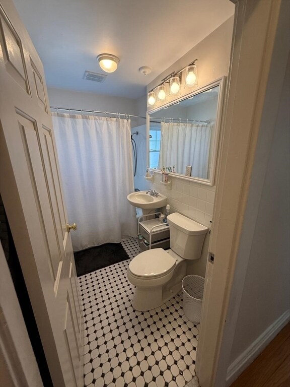 Building Photo - 66 Westchester Rd