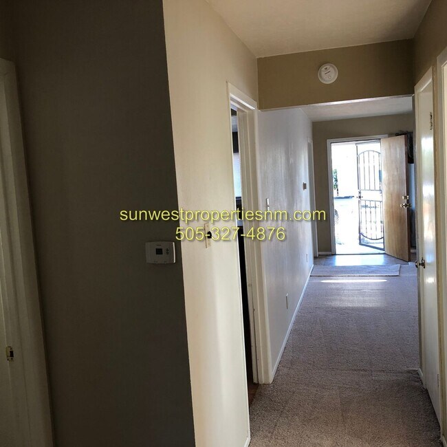 Building Photo - 3 Bedroom, 2 Bath, 1 Car Garage with Fence...