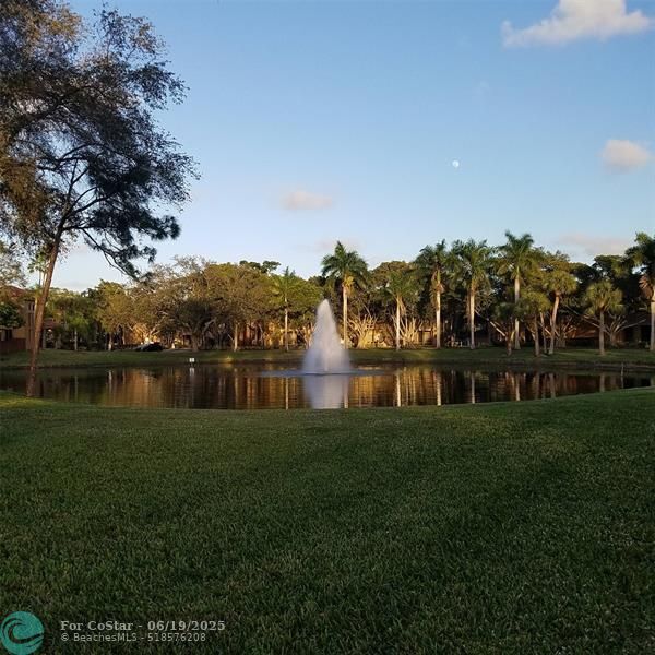 Building Photo - 4759 Via Palm Lakes