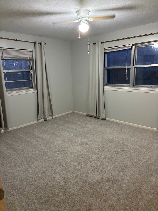 Building Photo - 1301 Kendolph Dr