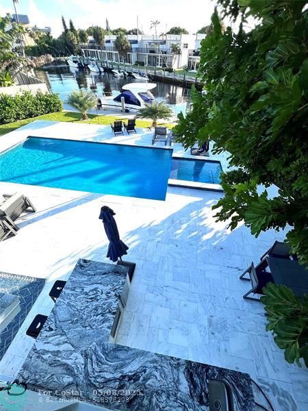 Building Photo - 3000 Jasmine Terrace
