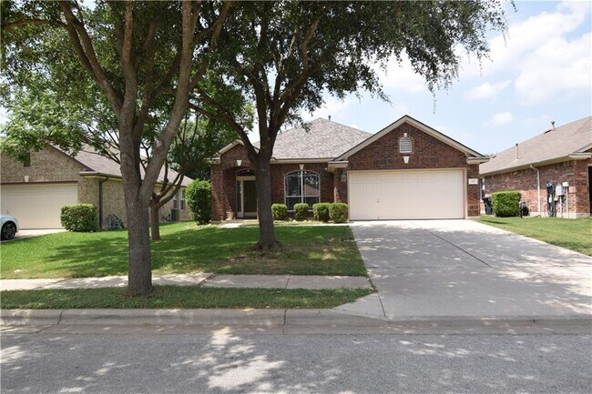 Building Photo - 310 Wildhorse Creek