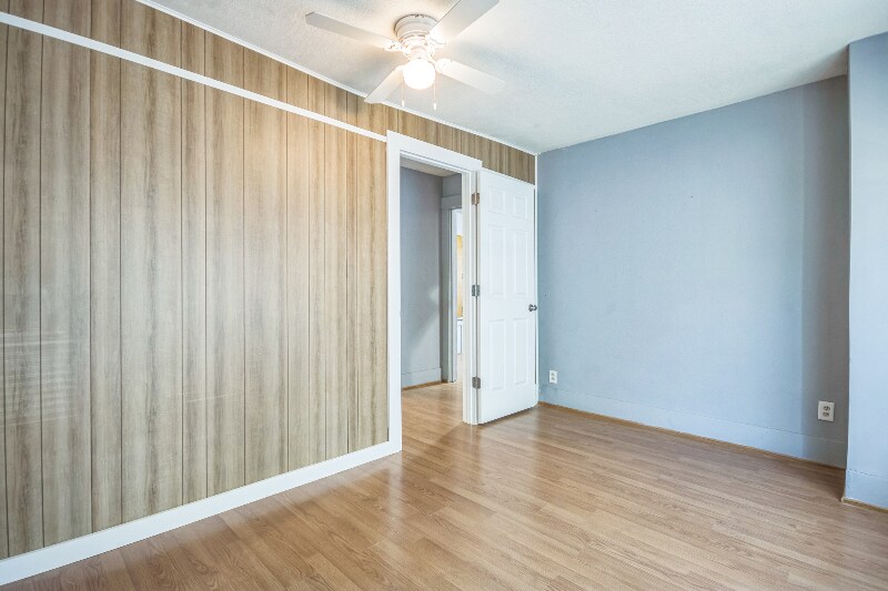 Building Photo - 2109 E Prairie Ave