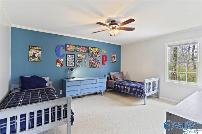 Building Photo - 204 Roy Dr
