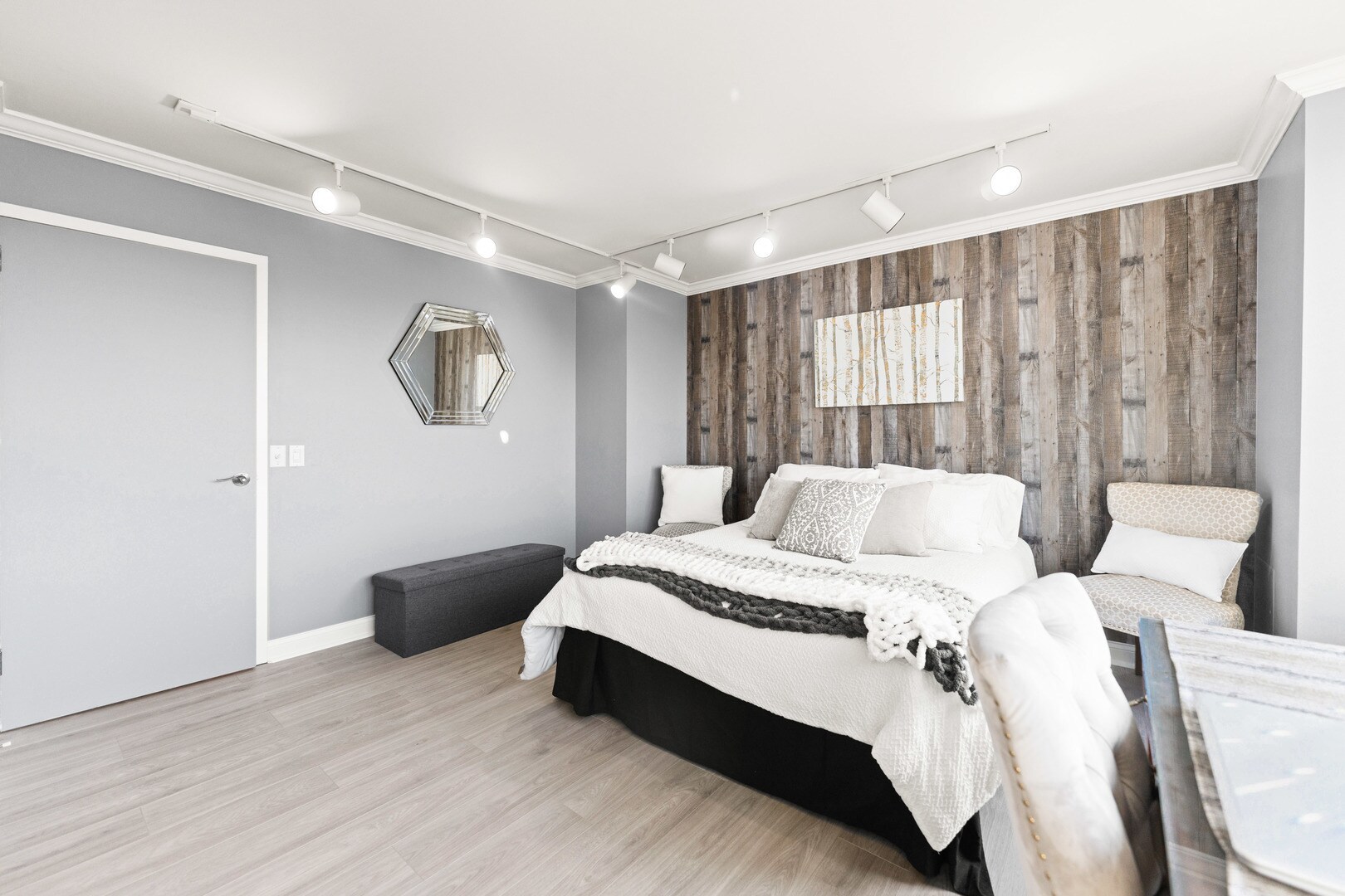 Building Photo - 1560 N Sandburg Terrace