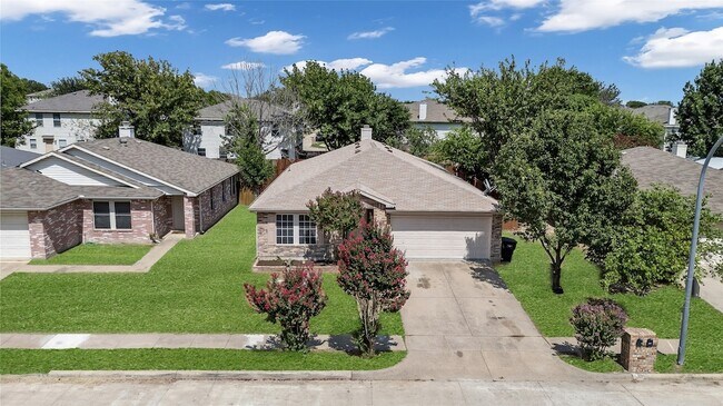 Building Photo - 5132 Bedfordshire Dr