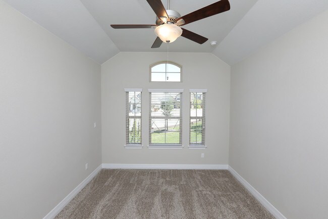 Building Photo - 5108 Alonso Dr
