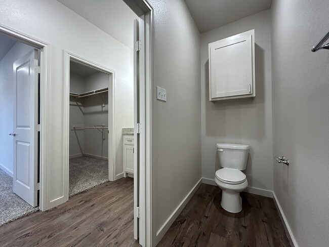 Building Photo - Brand New Duplex in Frenship East!