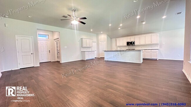 Building Photo - YOUR 3-BED, 2-BATH DREAM HOME AWAITS IN GRAND PRAIRIE