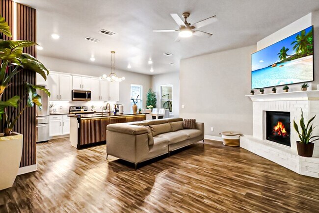 Building Photo - 1339 Masquerade Blvd