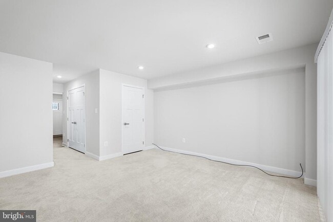 Building Photo - 148 Fletcher Cir