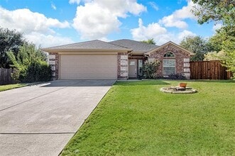 Building Photo - 757 Tanglewood Dr