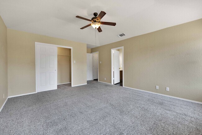 Building Photo - 6019 Old Corral
