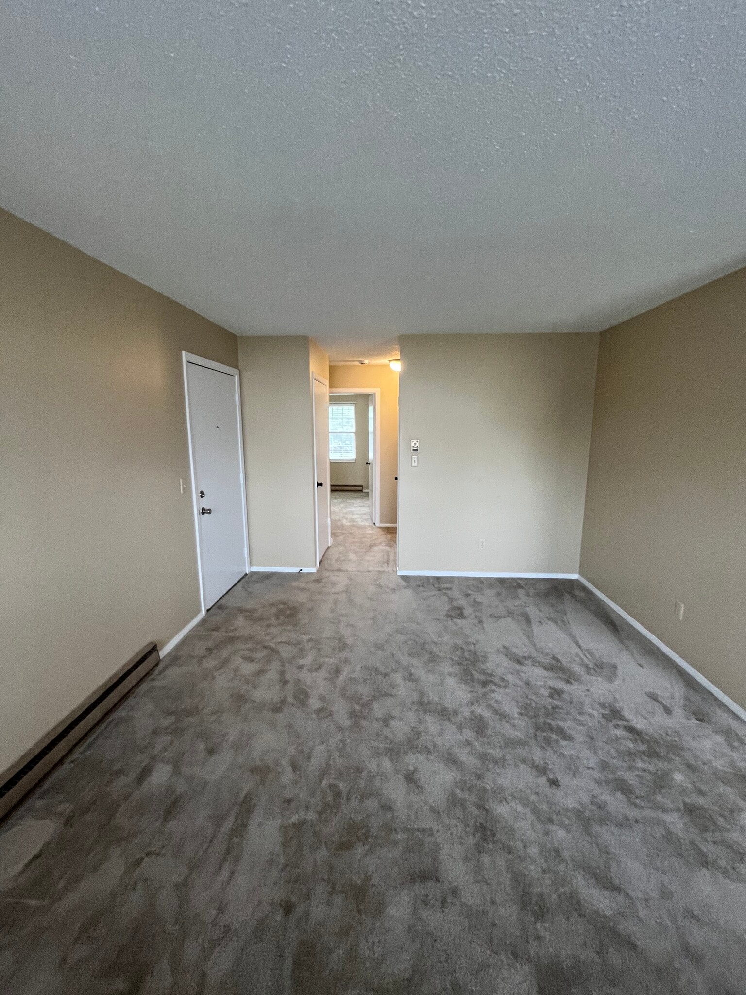 Building Photo - 2112 Melanie Ln