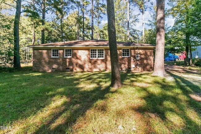 Building Photo - 7505 Crown Ave