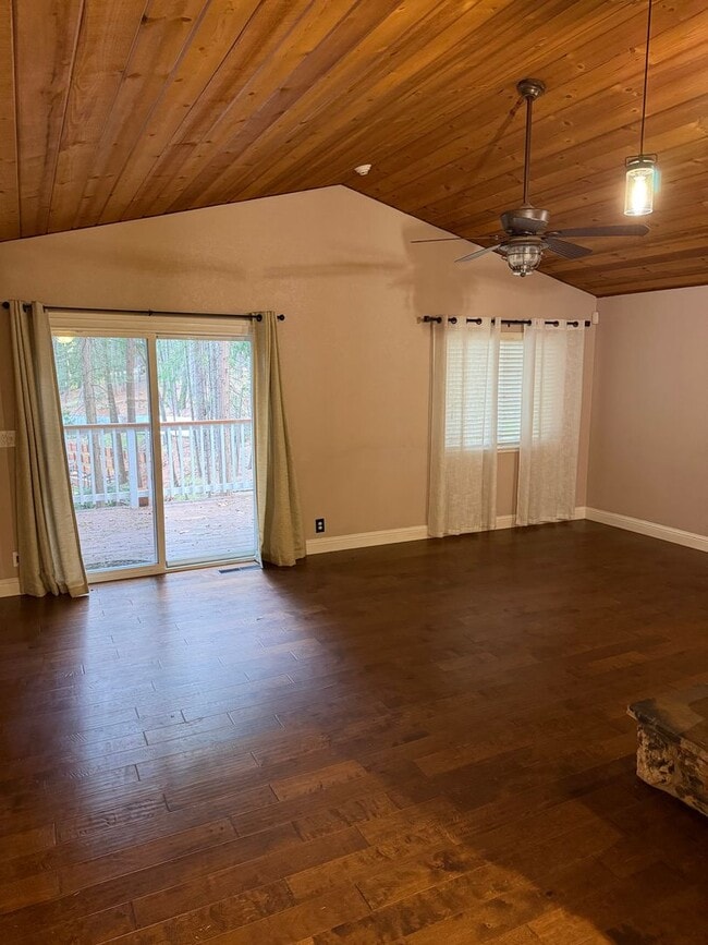 Building Photo - Pioneer Home