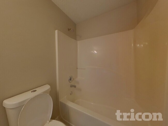 Building Photo - 5545 Amber Cove Way