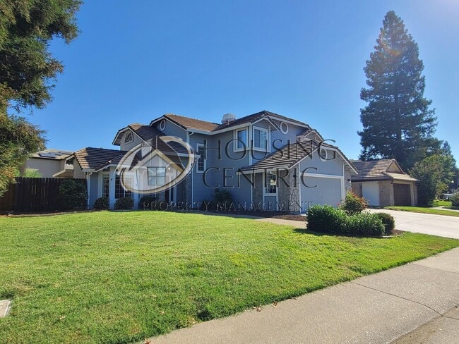 Building Photo - Executive Folsom Rental EXCELLENT Location and a POOL!