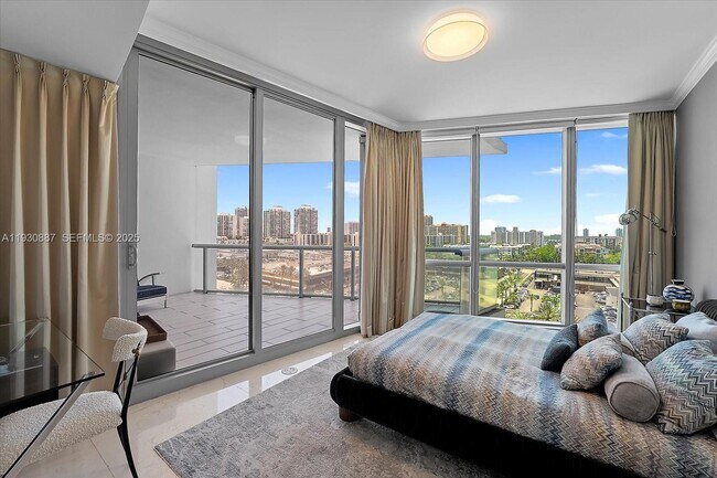 Building Photo - 17121 Collins Ave