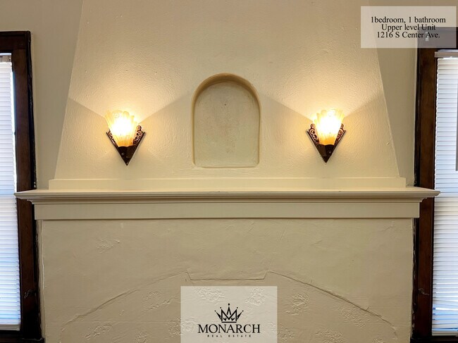 Building Photo - 1216 S Center Ave